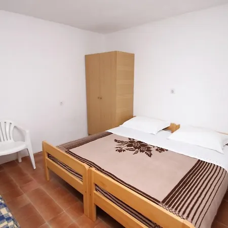 Apartman Rapak 8767a *