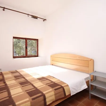 Apartman Rapak 8767a *
